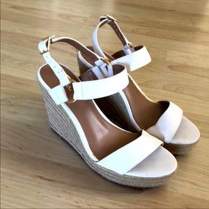 White wedge heals! New without tags